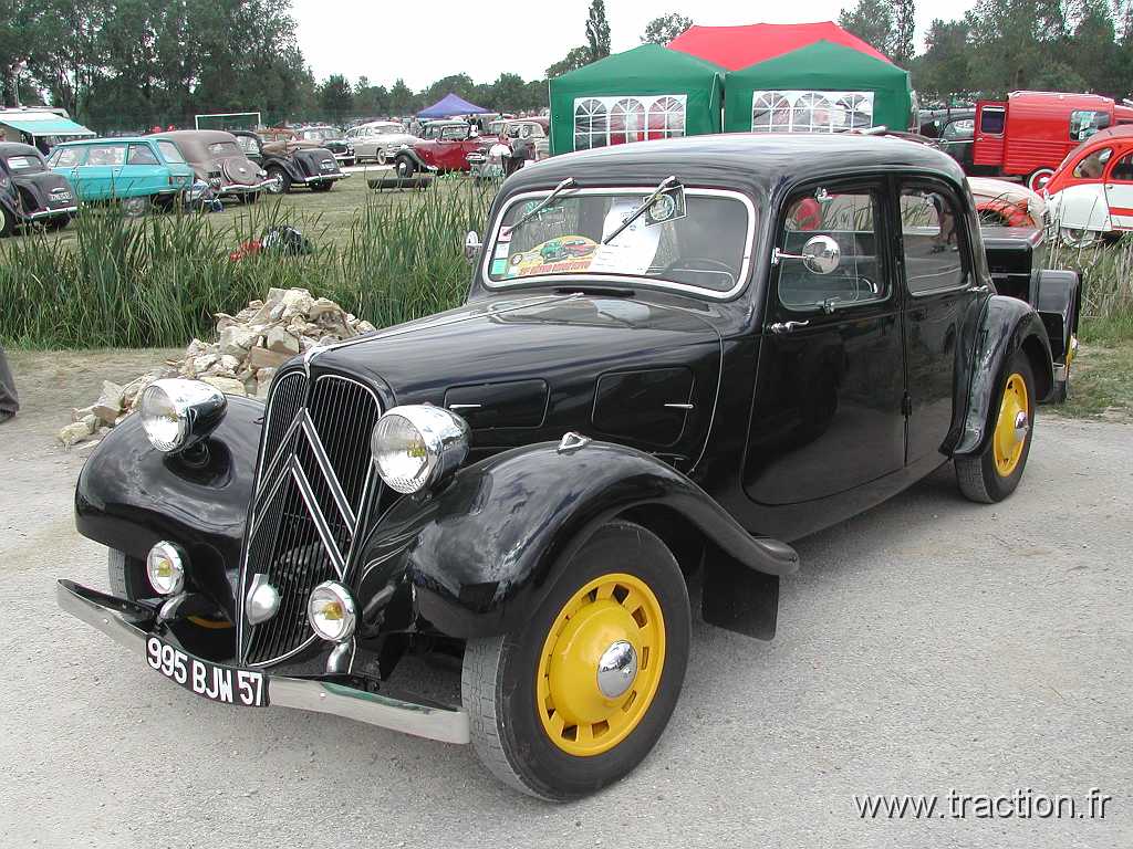 2014_Madine (91).JPG - 29ème Retro Meus'Auto au Lac de Madine, Citroen Traction 7C et sa remorque Kiva